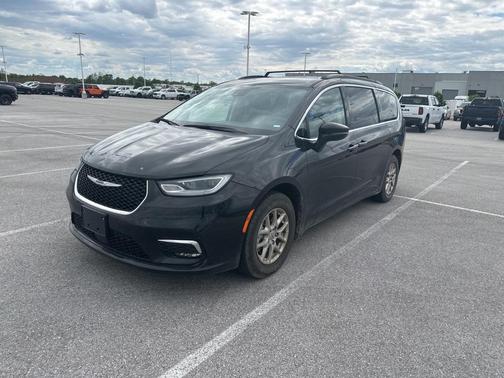 2022 Chrysler Pacifica Touring-L