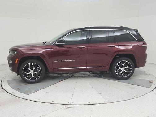 2025 Jeep Grand Cherokee Summit
