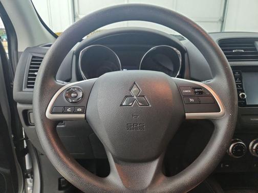 Black 2025 Mitsubishi Outlander Sport 2.0 ES