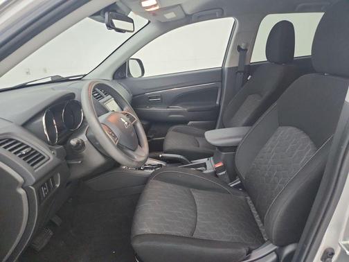 Black 2025 Mitsubishi Outlander Sport 2.0 ES