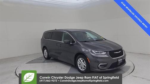 2023 Chrysler Pacifica Touring-L