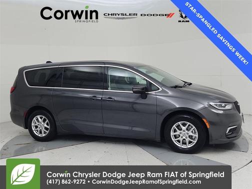 2023 Chrysler Pacifica Touring-L