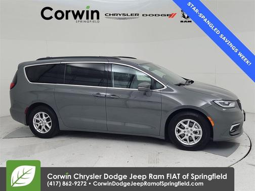 2022 Chrysler Pacifica Touring-L