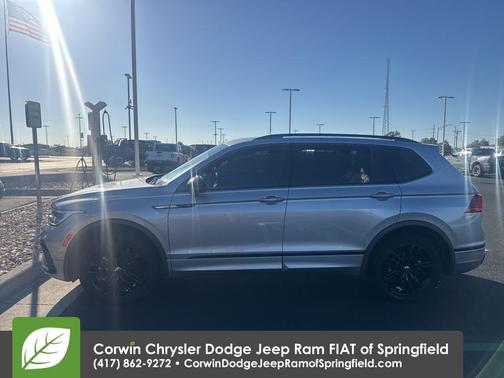 2022 Volkswagen Tiguan 2.0T SE R-Line Black