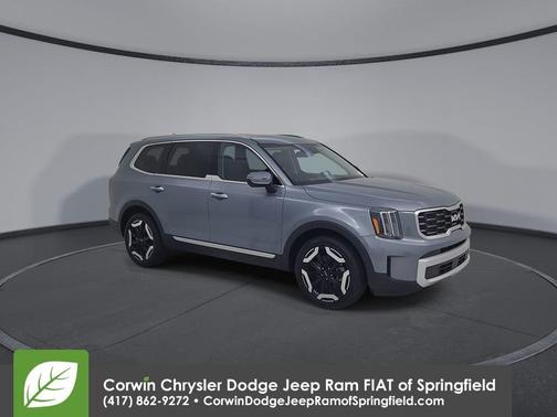 Everlasting Silver 2025 Kia Telluride S