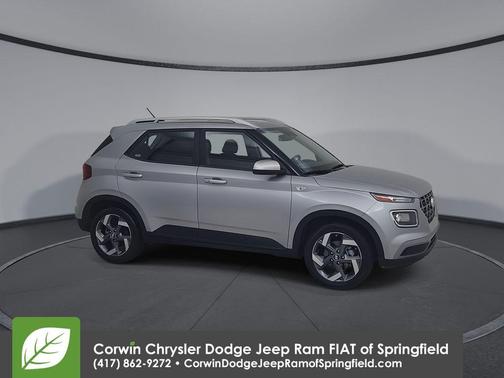 Shimmering Silver 2025 Hyundai VENUE SEL