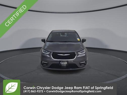 2023 Chrysler Pacifica Touring-L