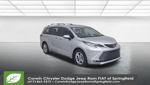 2022 Toyota Sienna Limited