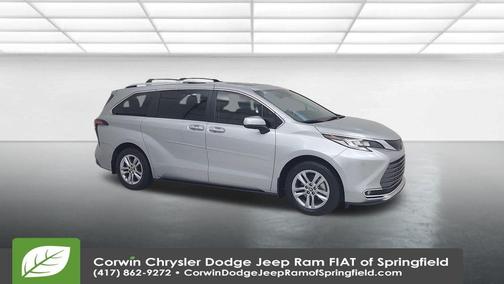 2022 Toyota Sienna Limited