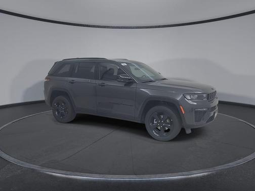 Metallic 2026 Jeep Grand Cherokee Limited