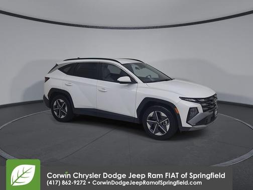White Pearl 2025 Hyundai TUCSON SEL