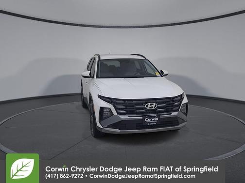 White Pearl 2025 Hyundai TUCSON SEL