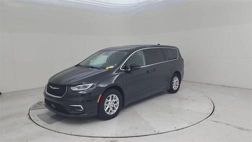 2024 Chrysler Pacifica Touring-L