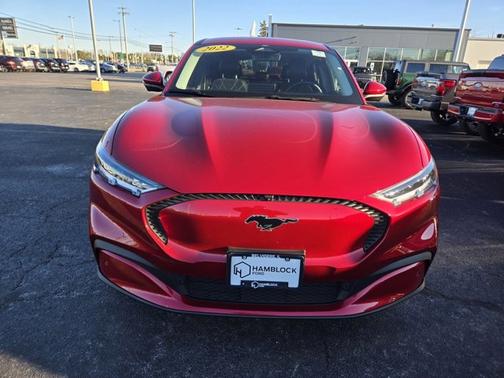 2022 Ford Mustang Mach-E SELECT