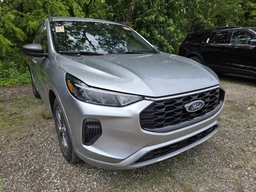 ICONIC SILVER METALLIC 2023 Ford Escape ST-LINE