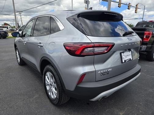 ICONIC SILVER METALLIC 2023 Ford Escape ACTIVE