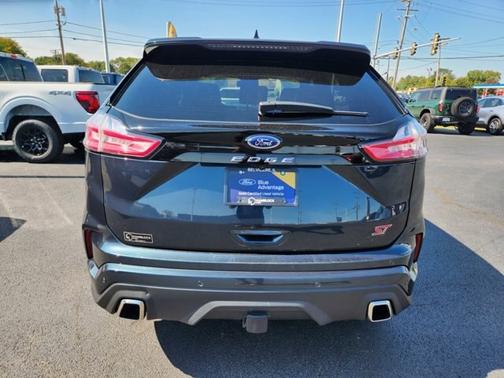 2022 Ford Edge ST