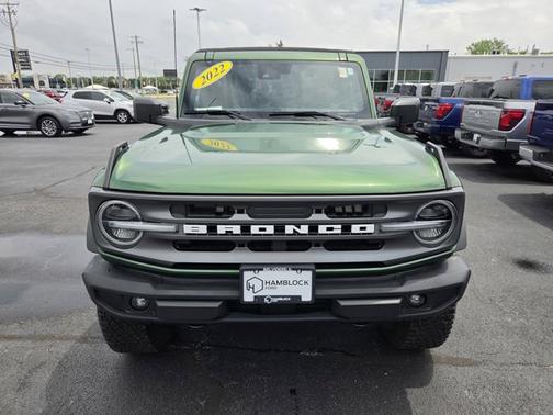 ERUPTION GREEN METALLIC 2022 Ford Bronco