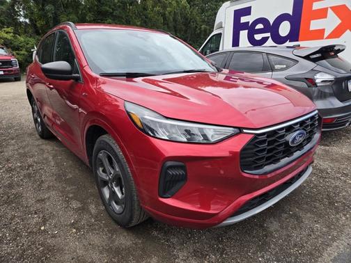 RAPID RED MET TINTED CC 2024 Ford Escape ST-LINE SUV