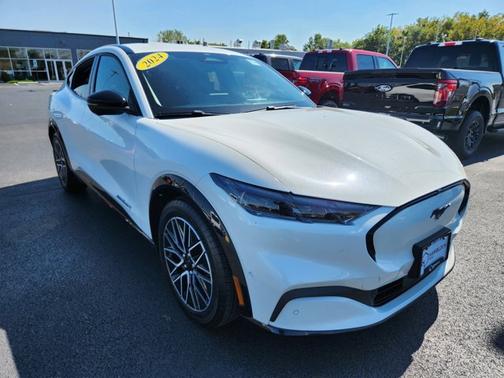 2024 Ford Mustang Mach-E PREMIUM
