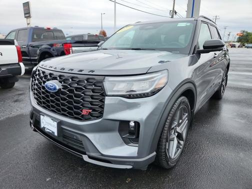 2025 Ford Explorer ST