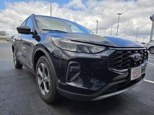 AGATE BLACK METALLIC 2025 Ford Escape ST-LINE