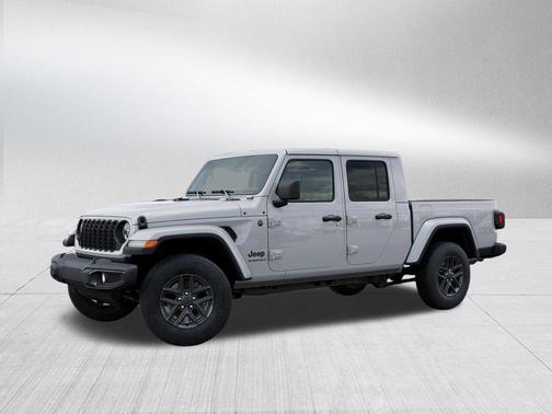 Bright White Clearcoat 2026 Jeep Gladiator Sport S