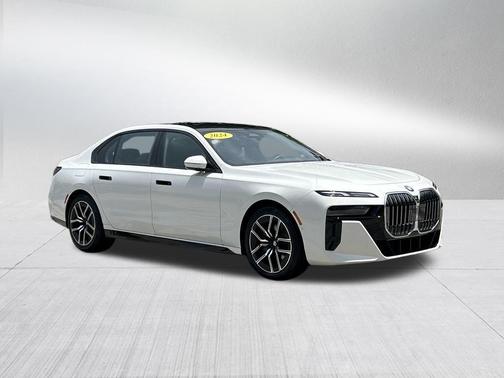 2024 BMW 740 i