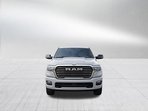 Bright White Clearcoat 2026 RAM 1500 Laramie