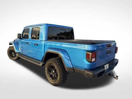 Hydro Blue Pearlcoat 2025 Jeep Gladiator High Tide