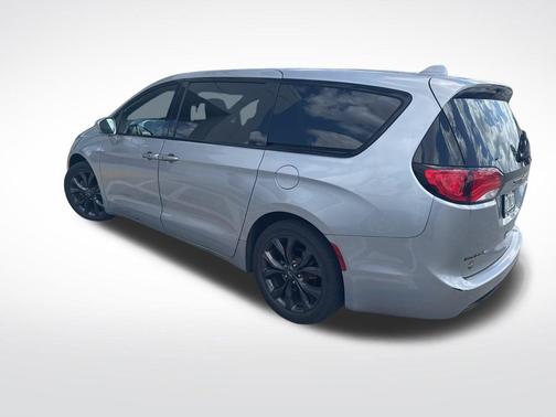 2019 Chrysler Pacifica Touring Plus