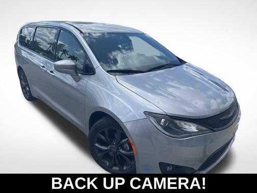 2019 Chrysler Pacifica Touring Plus