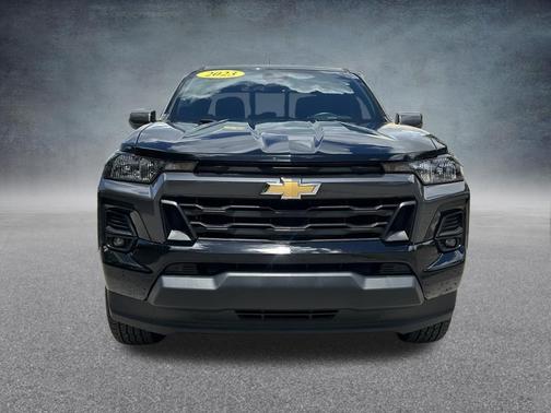 Black 2023 Chevrolet Colorado LT