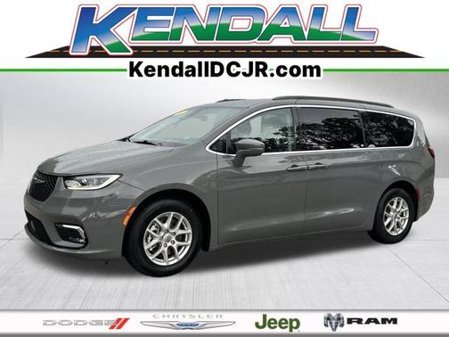 2022 Chrysler Pacifica Touring-L