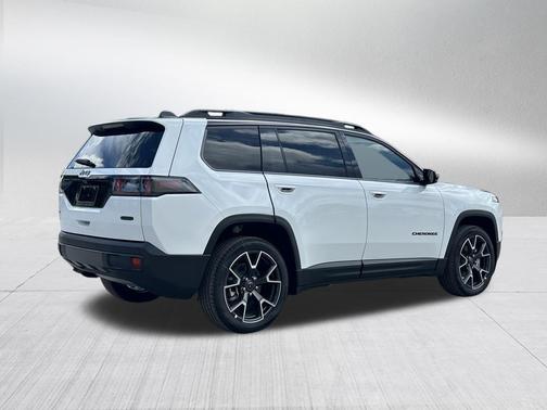 2026 Jeep Cherokee Overland