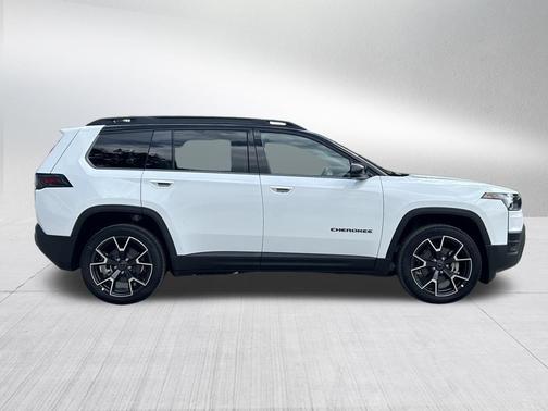 2026 Jeep Cherokee Overland