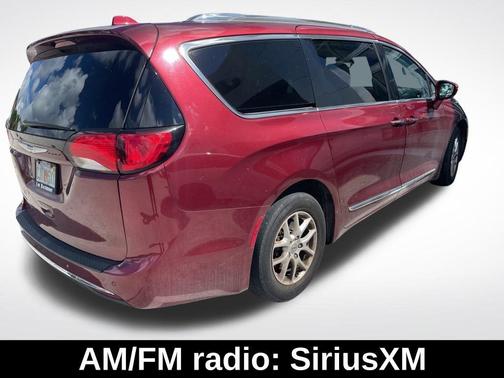 2020 Chrysler Pacifica Touring-L
