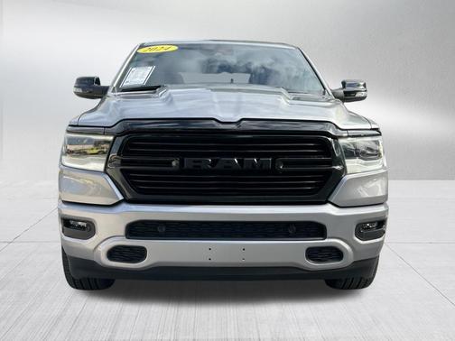 Billet Silver Metallic Clearcoat 2024 RAM 1500 Laramie