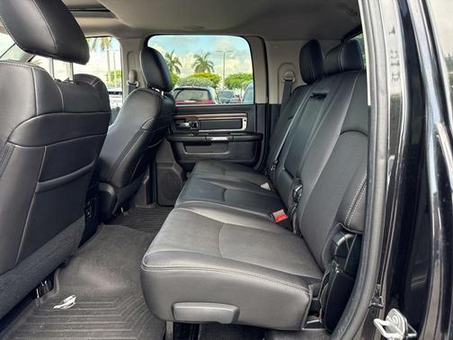 2016 RAM 2500 Laramie
