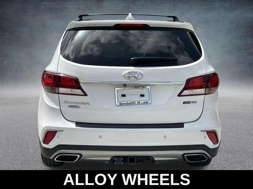 2017 Hyundai SANTA FE SE Ultimate