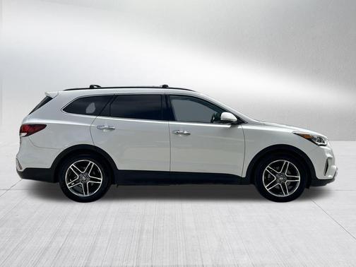 2017 Hyundai SANTA FE SE Ultimate
