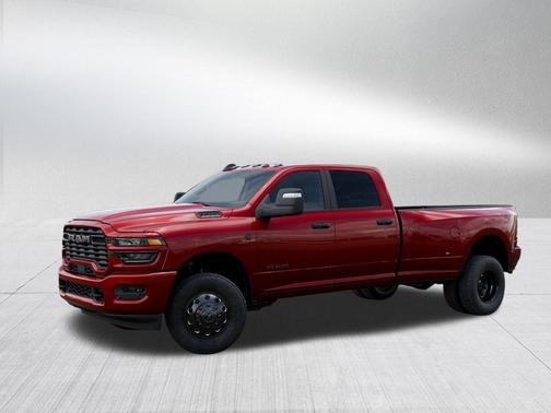 Molten Red Pearlcoat 2026 RAM 3500 Big Horn
