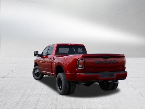 Molten Red Pearlcoat 2026 RAM 3500 Big Horn
