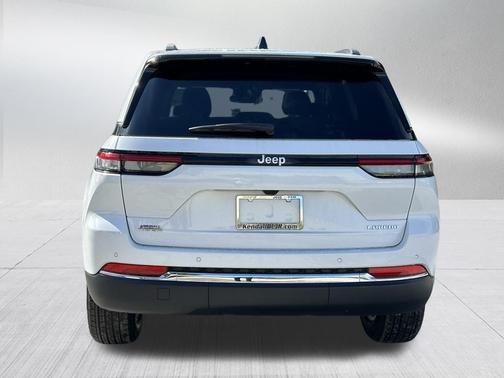 2025 Jeep Grand Cherokee Laredo X