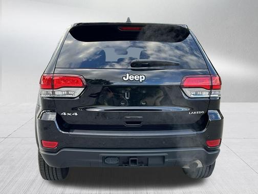 2022 Jeep Grand Cherokee WK Laredo