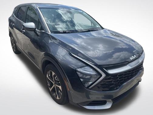 Silver 2023 Kia Sportage EX