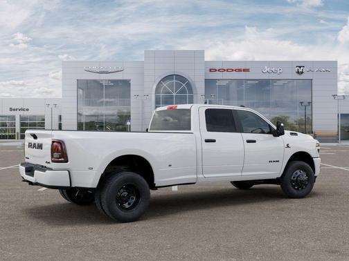 Bright White Clearcoat 2026 RAM 3500 Big Horn