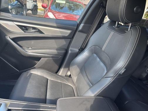 2025 Jaguar F-PACE P250 R-Dynamic S