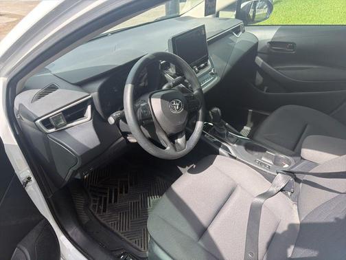 Ice 2024 Toyota Corolla LE