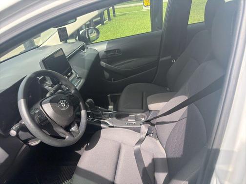 Ice 2024 Toyota Corolla LE